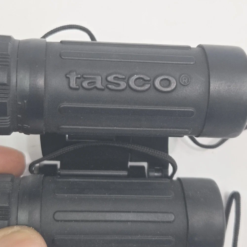 Tasco 165RB Compact‎ Binoculars 8x21 Black Folding Pocket Size w/ Case...